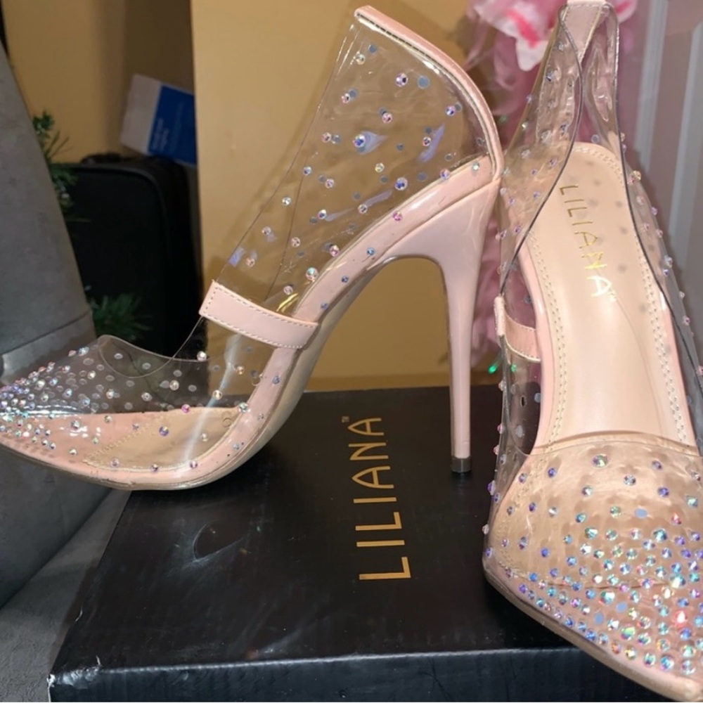 Stunning translucent rhinestone high heels!  Gorgeous shoe! - Picture 3 of 8